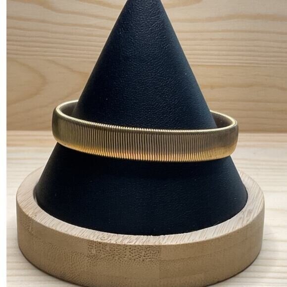 Vintage Gold Tone Ribbed Stretch Bangle Bracelet - Picture 1 of 4